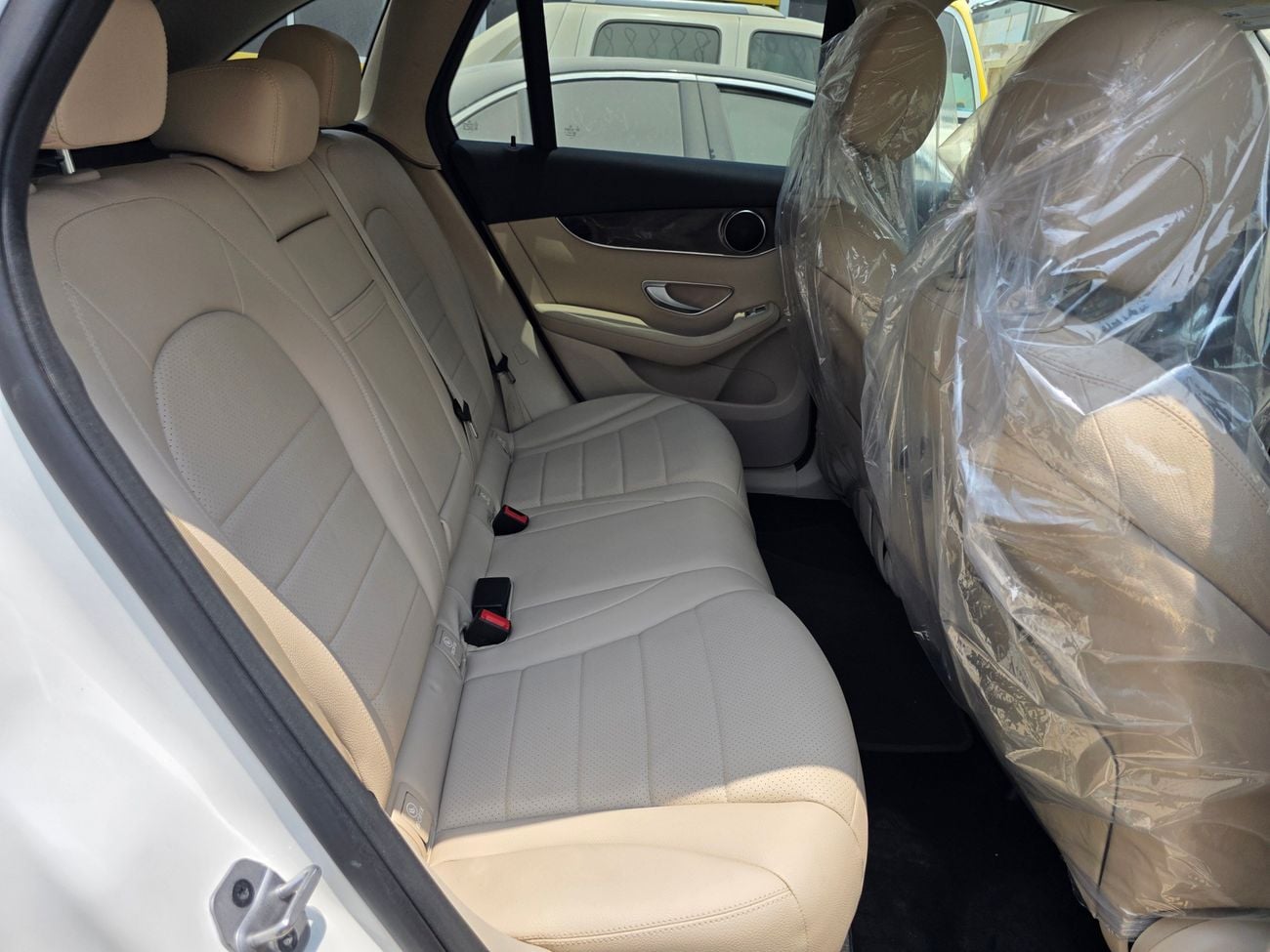 Mercedes Benz GLC 300 STD (NON GCC)