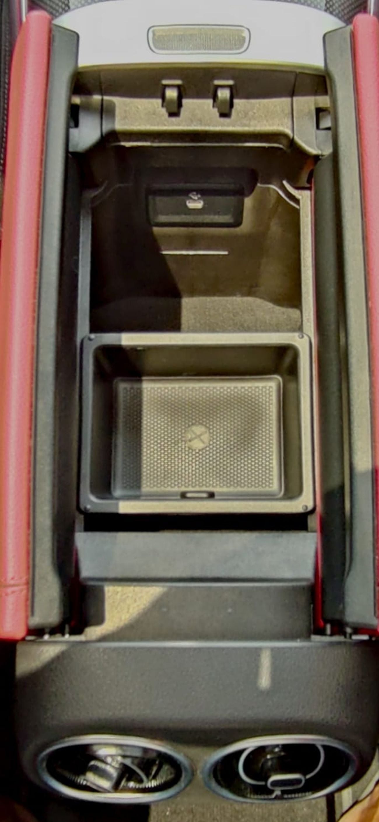 مرسيدس بنز GLC 200 PREMIUM PLUS