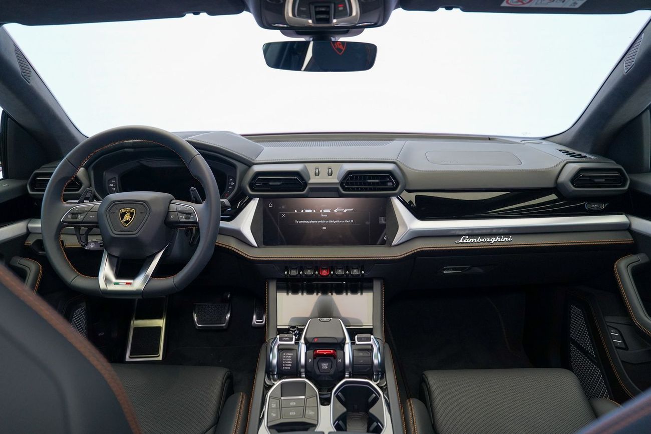 لامبورغيني اوروس STD 4.0T V8