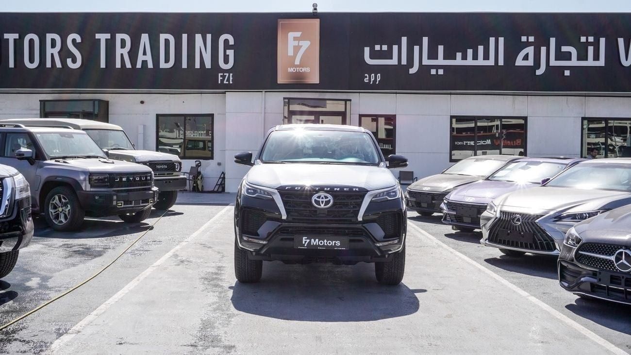 تويوتا فورتونر SR5 2.7 L