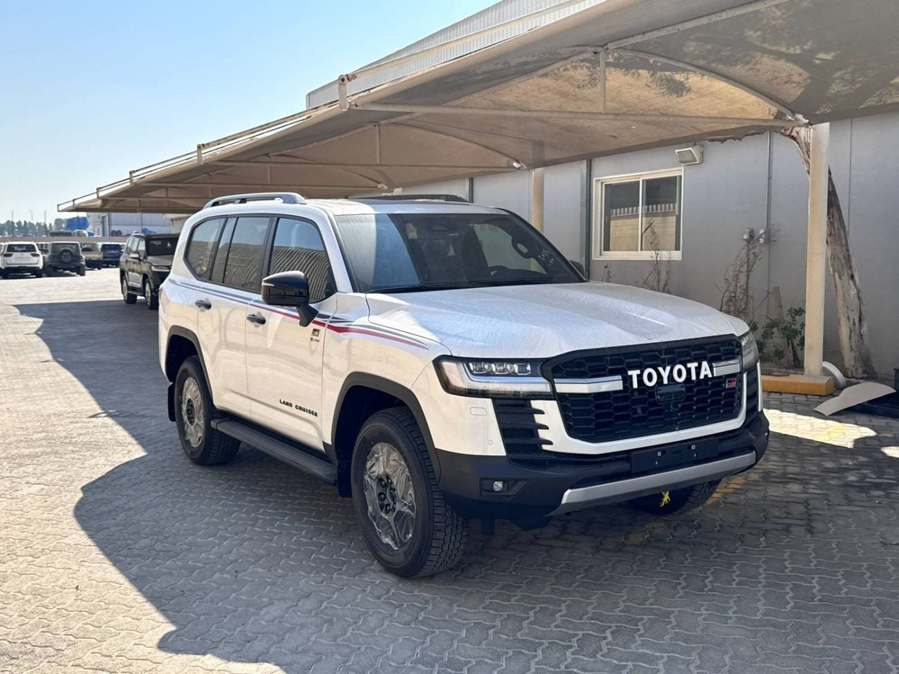 Toyota Land Cruiser GR SPORT 2025 TOYOTA L/C300 GR-S 3.5L PETROL HYBRID BRAND NEW 0KM