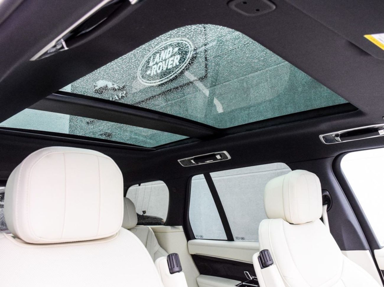 Land Rover Range Rover SE P530 4.4L