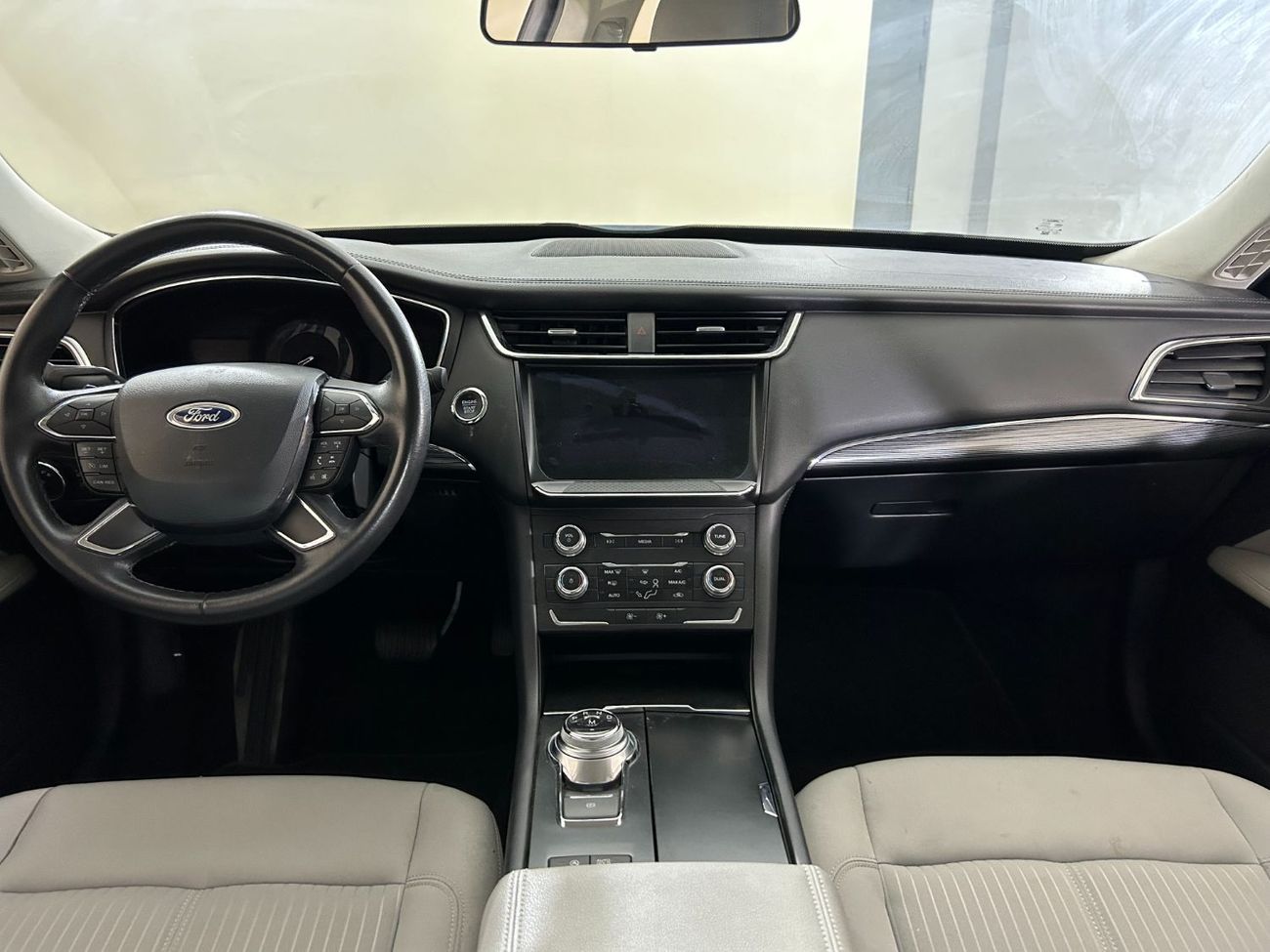 فورد توروس TPC122 TAURUS AMBIENTE 2.0L GTDI AT CLTH