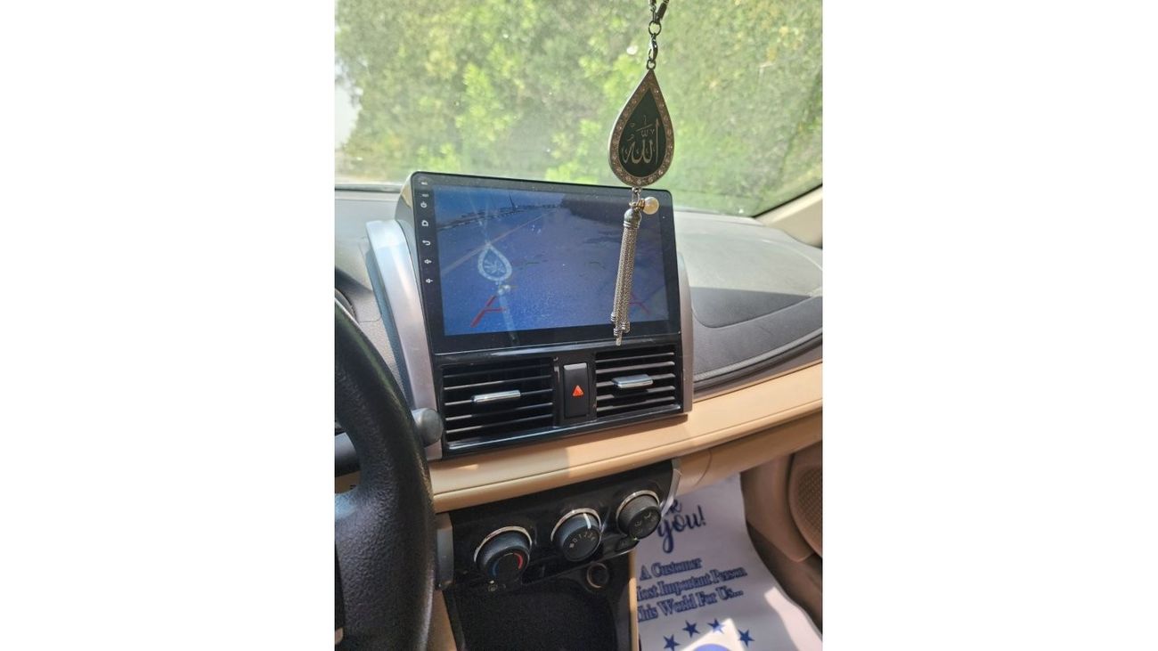 تويوتا يارس SE تويوتا يارس