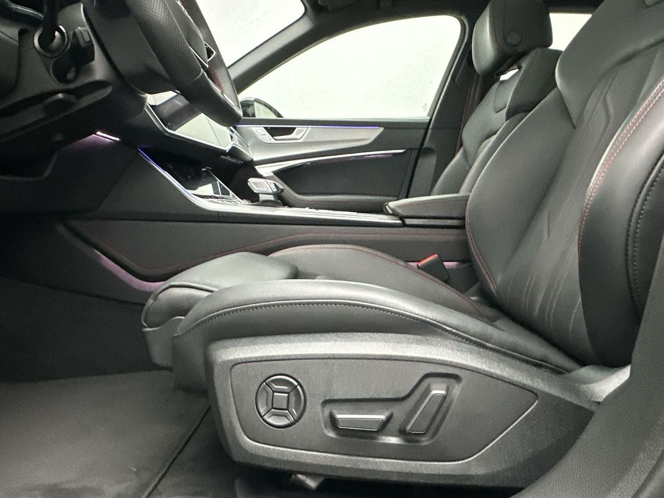 أودي A6 Avant 40 TFSI 190hp S line (Ref# 037756) EXCLUSIVE RAMADAN OFFER