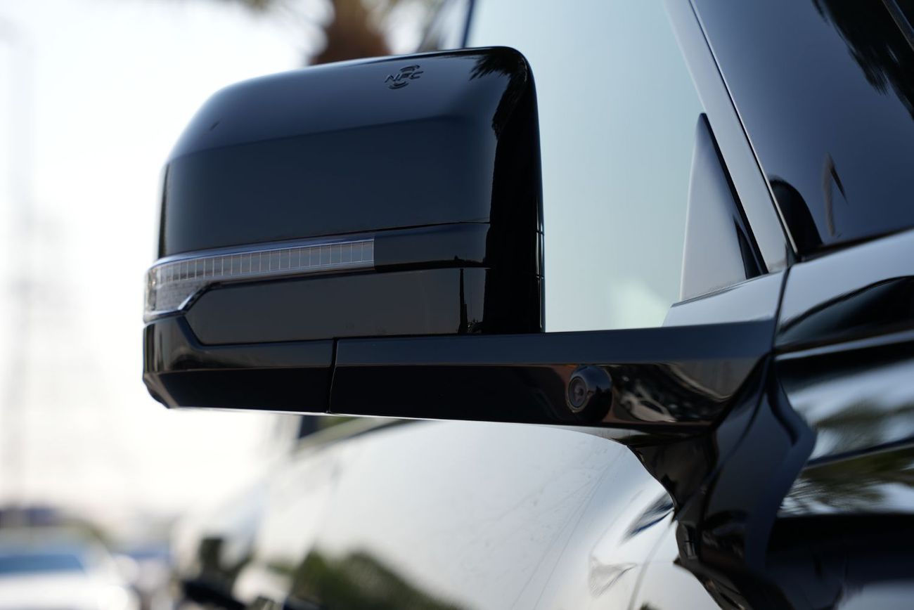 BYD Leopard 8 2025 Leopard 8  NEW Flagship 5-seates AWD Black in White 0Km