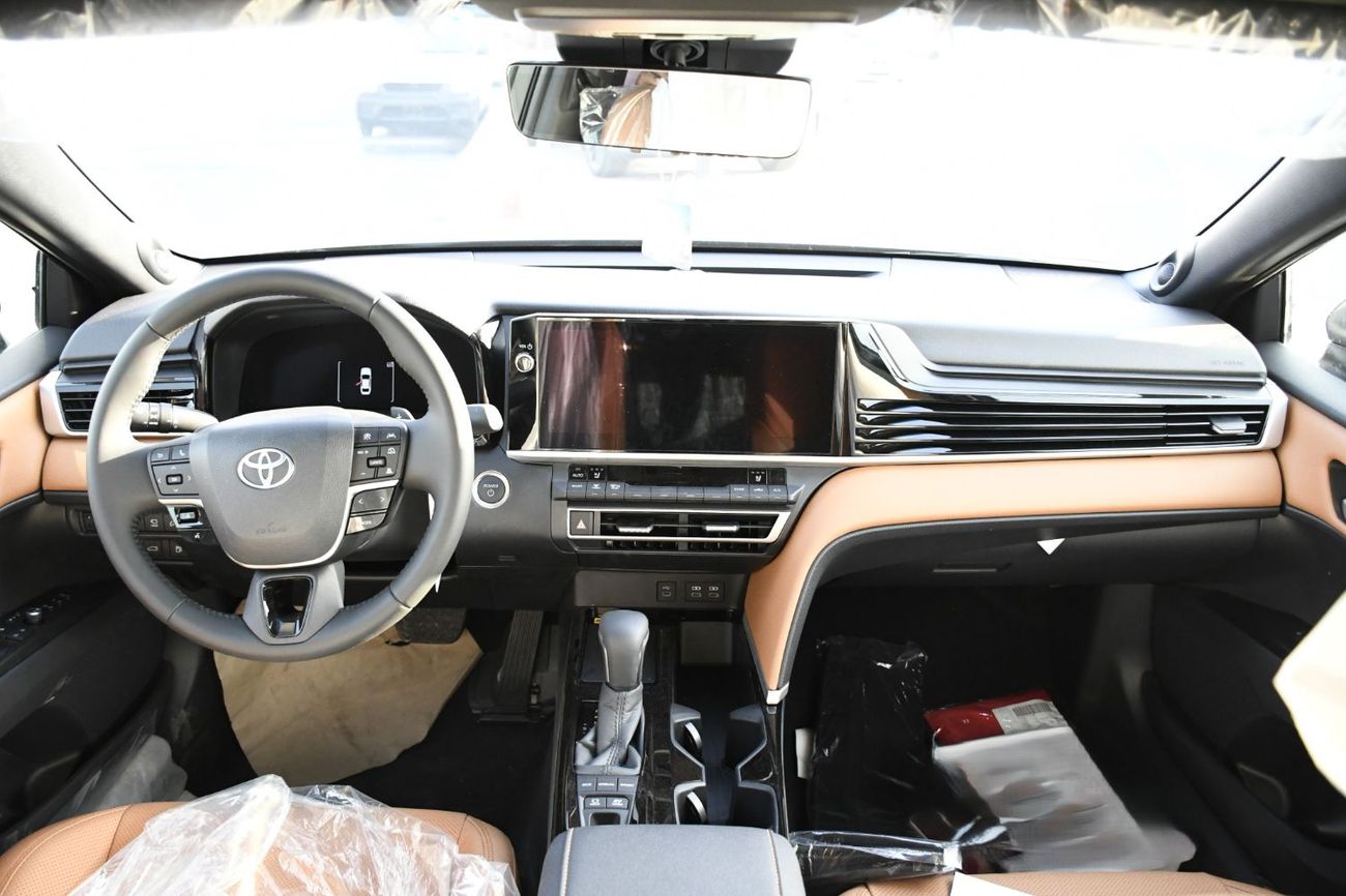 تويوتا كامري 2026 Toyota Camry 2.5L HEV Lumiere  Full Option
