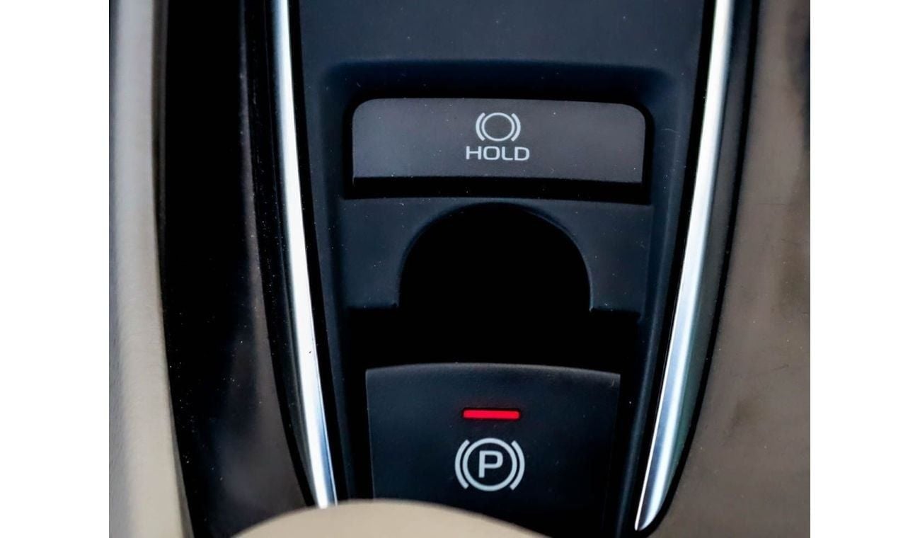 Toyota Camry S 2.5L (181 HP) Toyota Camry 2018 GCC without accidents in excellent condition 1111 P.M