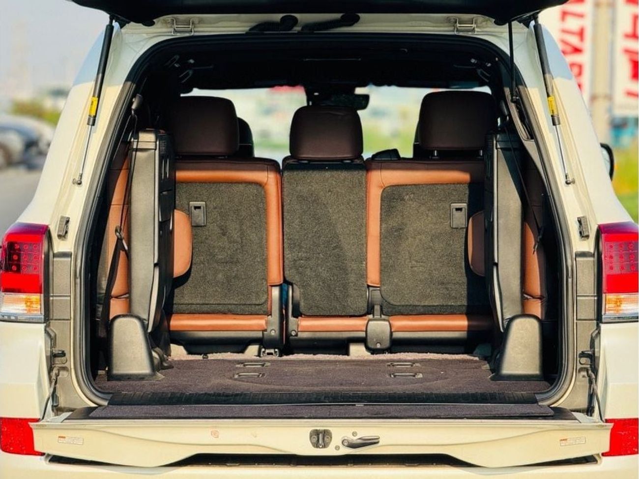 Toyota Land Cruiser Zx top of the range