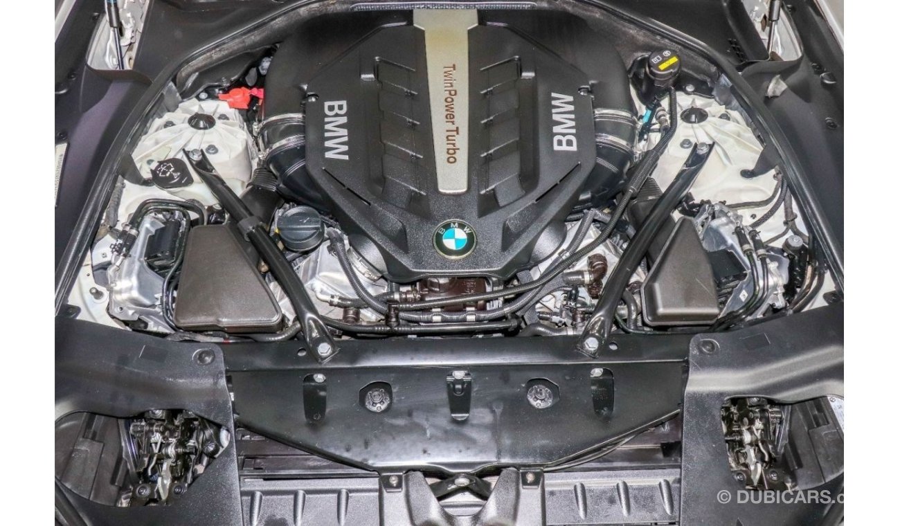 BMW 650i BMW 650i M-Kit 2015 GCC under Warranty with Flexible Down-Payment.