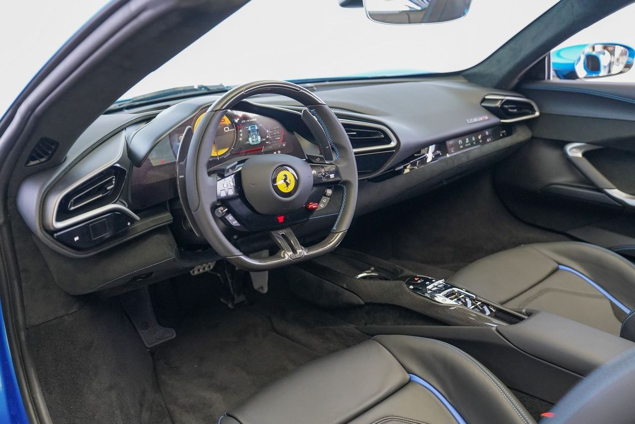 فيراري 296 GTS