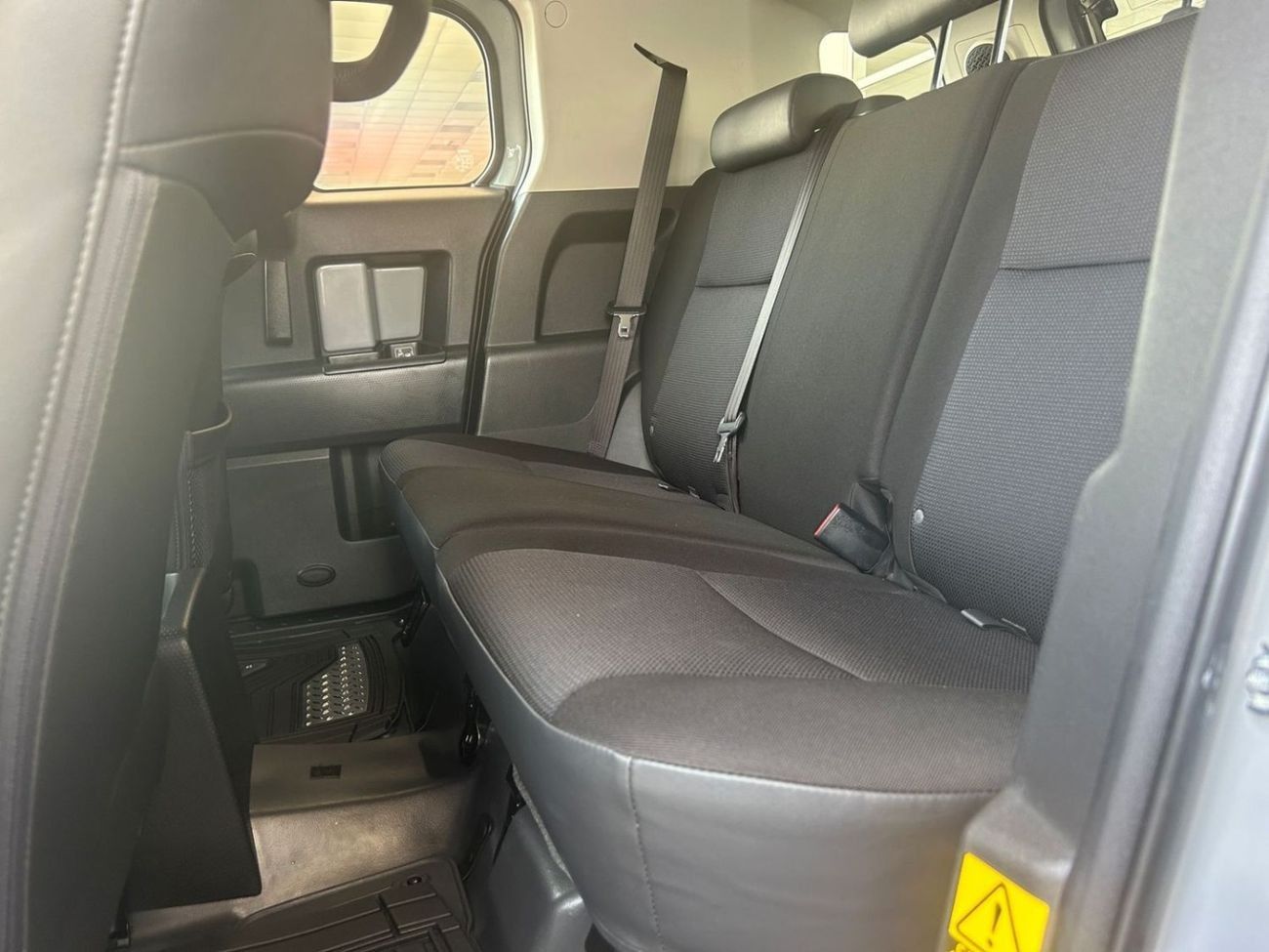 Toyota FJ Cruiser FJ1 Final Edition 4.0L 2022 GCC LOW MILEAGE SINGLE OWNER IN MINT CONDITION