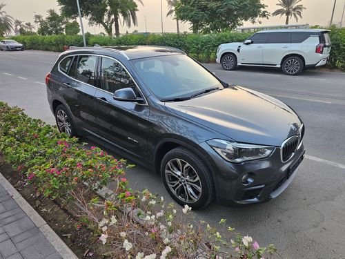 بي أم دبليو X1