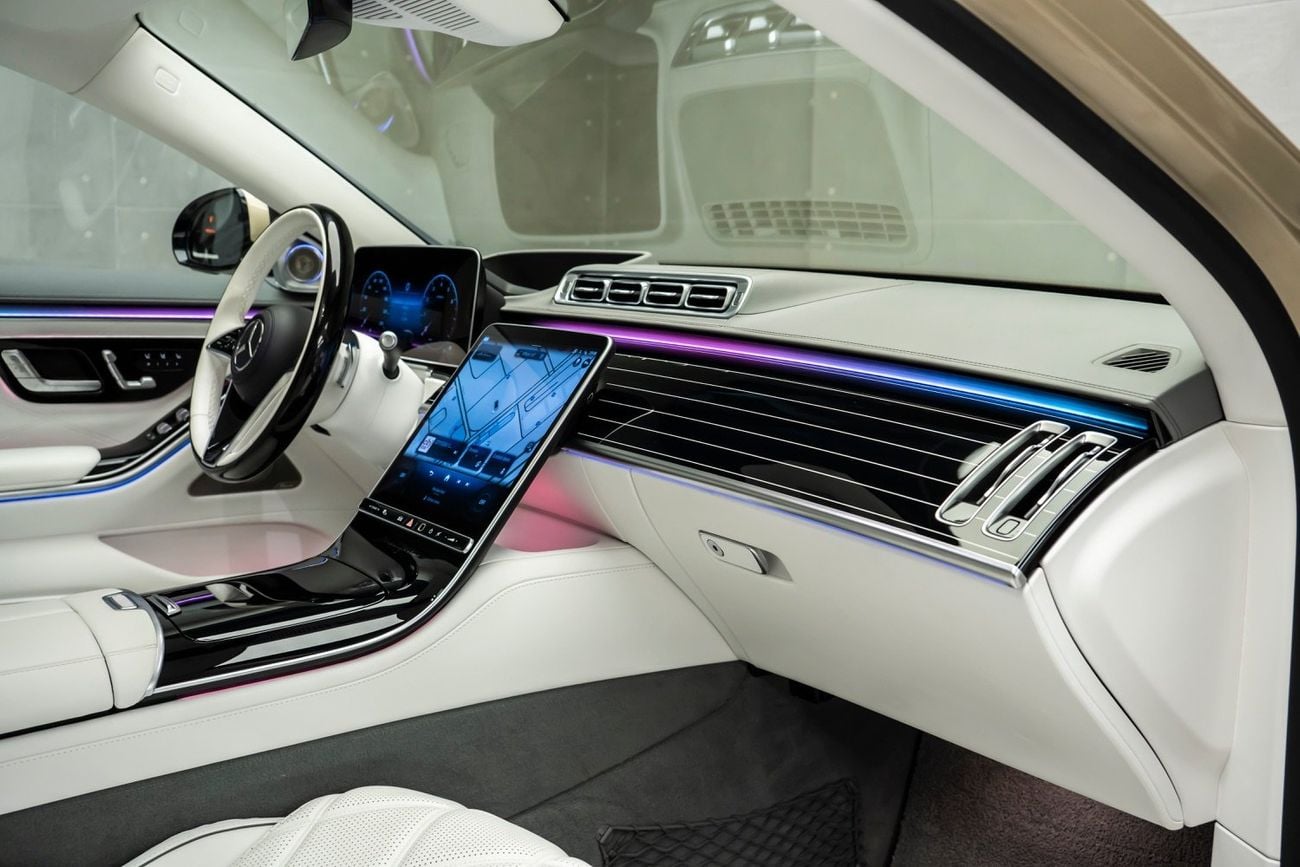 مرسيدس مايباخ S580 مايباخ • Contact Information: - Phone Number:  (English, Arabic, ) - Location: City Walk, Next to Mazaya Sh