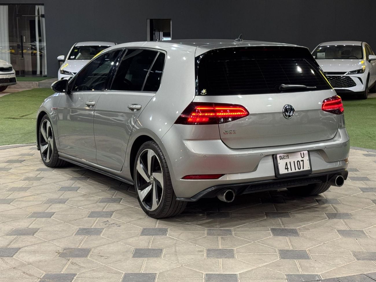Volkswagen Golf GTI SEL 2.0T