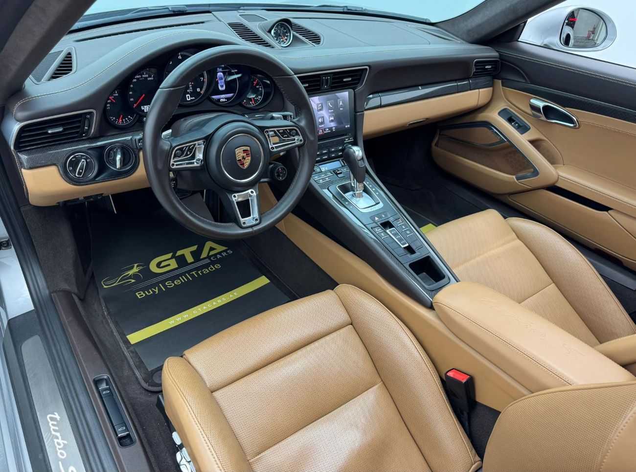 بورش 911 2017 Porsche 911 Turbo S 991.2, Fully Loaded, FSH, GCC