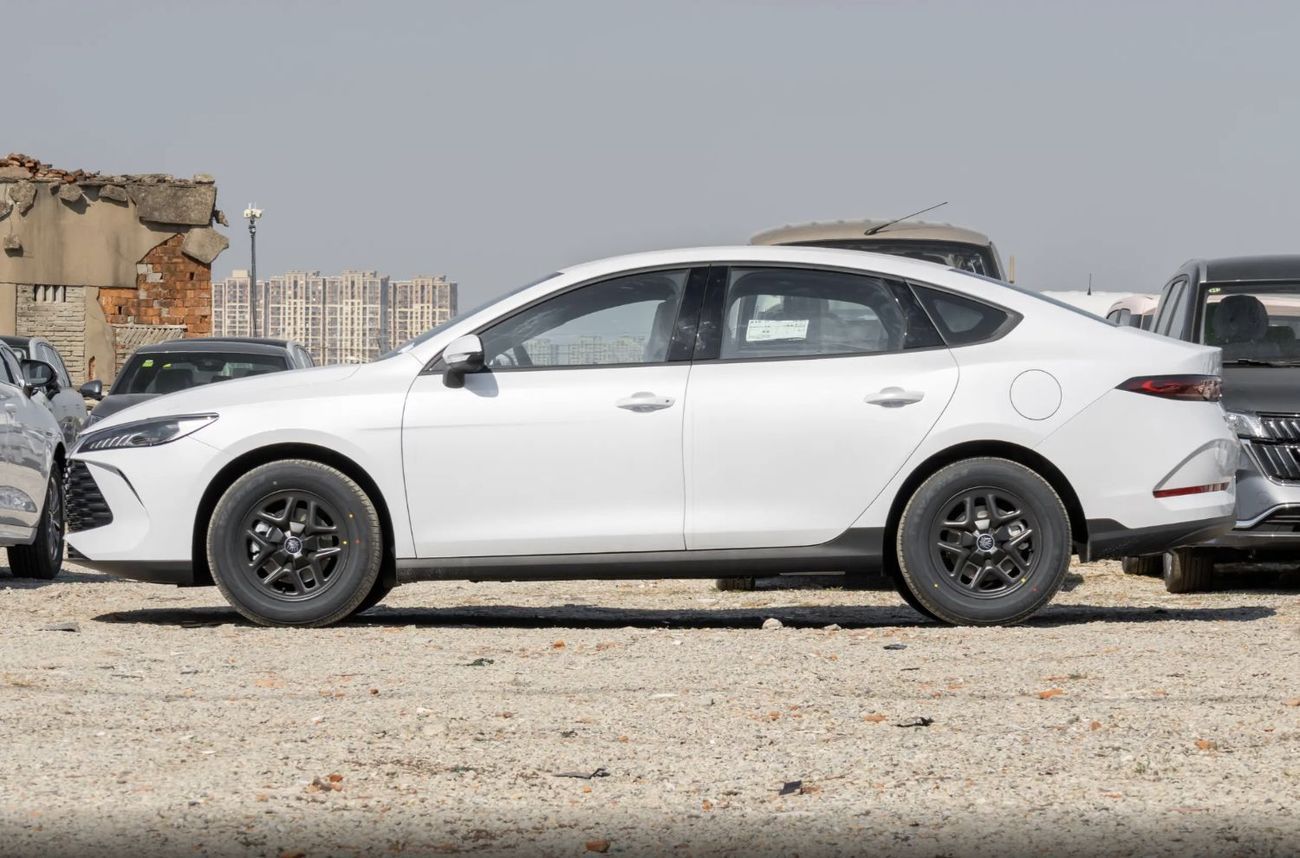 بي واي دي كين بلاس Intelligent Driving Edition DM-i 55KM Leading Edition