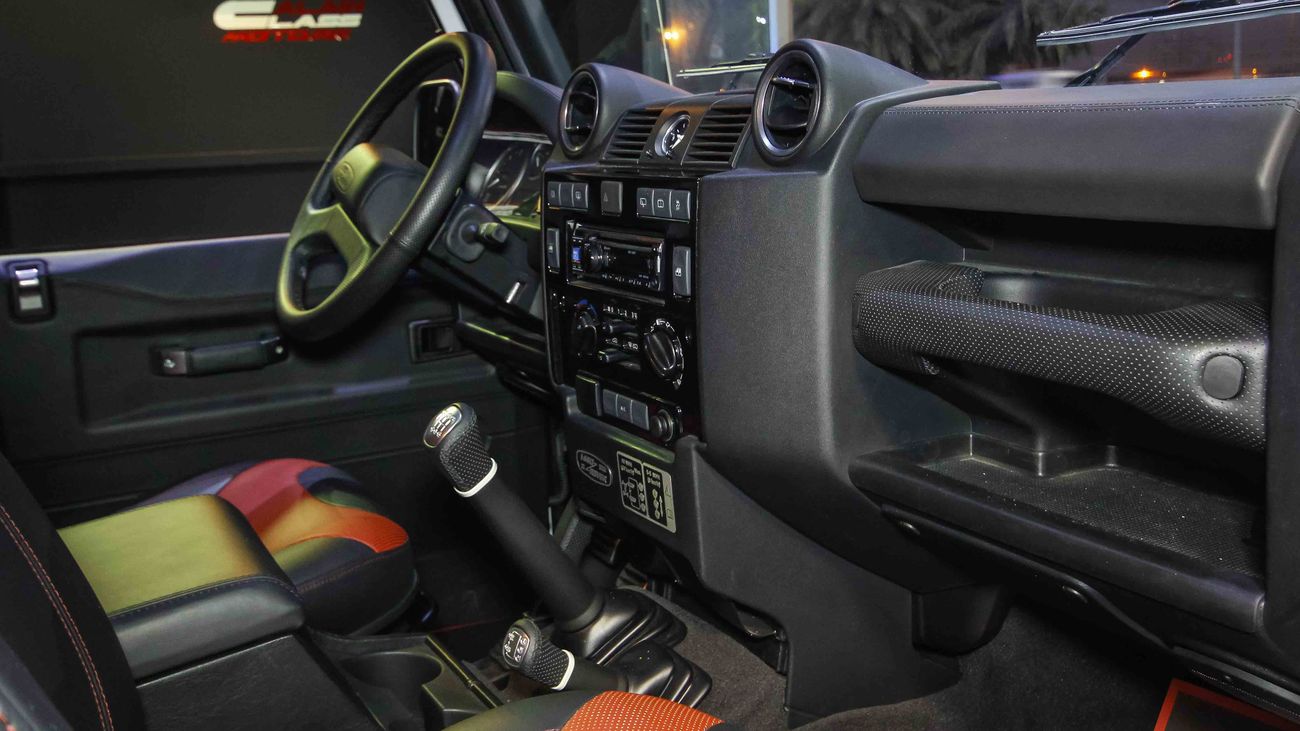 Land Rover Defender