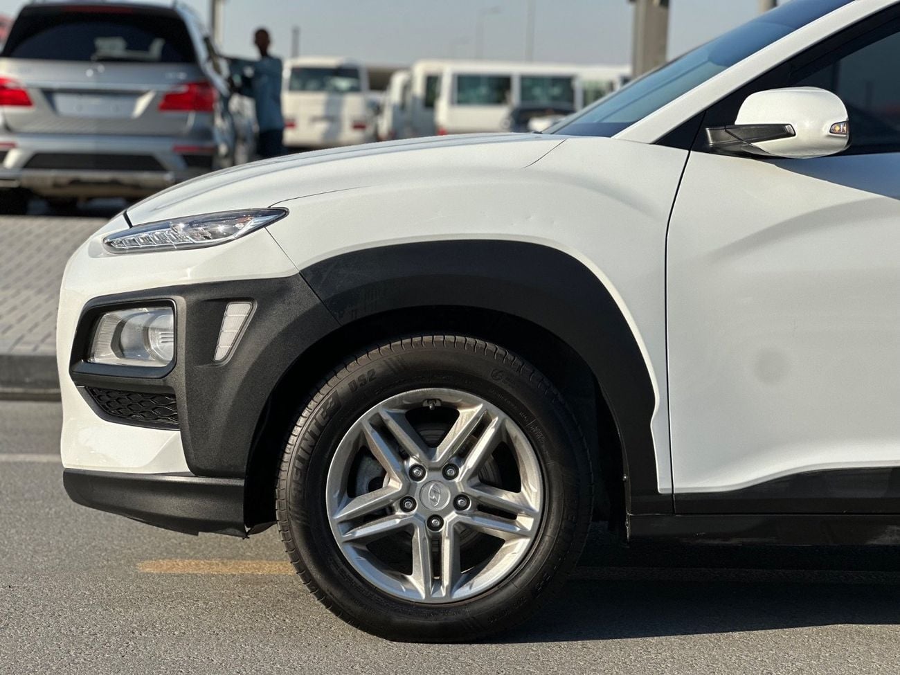 Hyundai Kona GLS Premium 1.6L