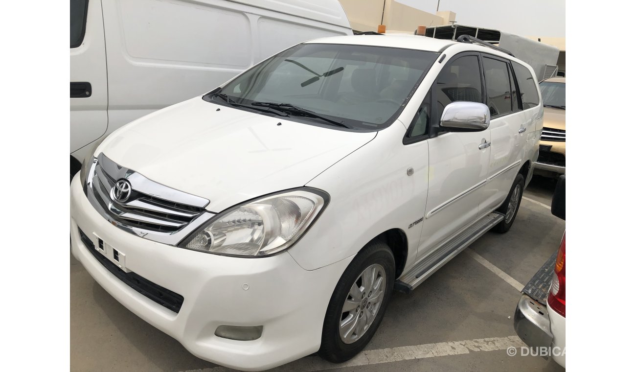 Toyota Innova 2.7L