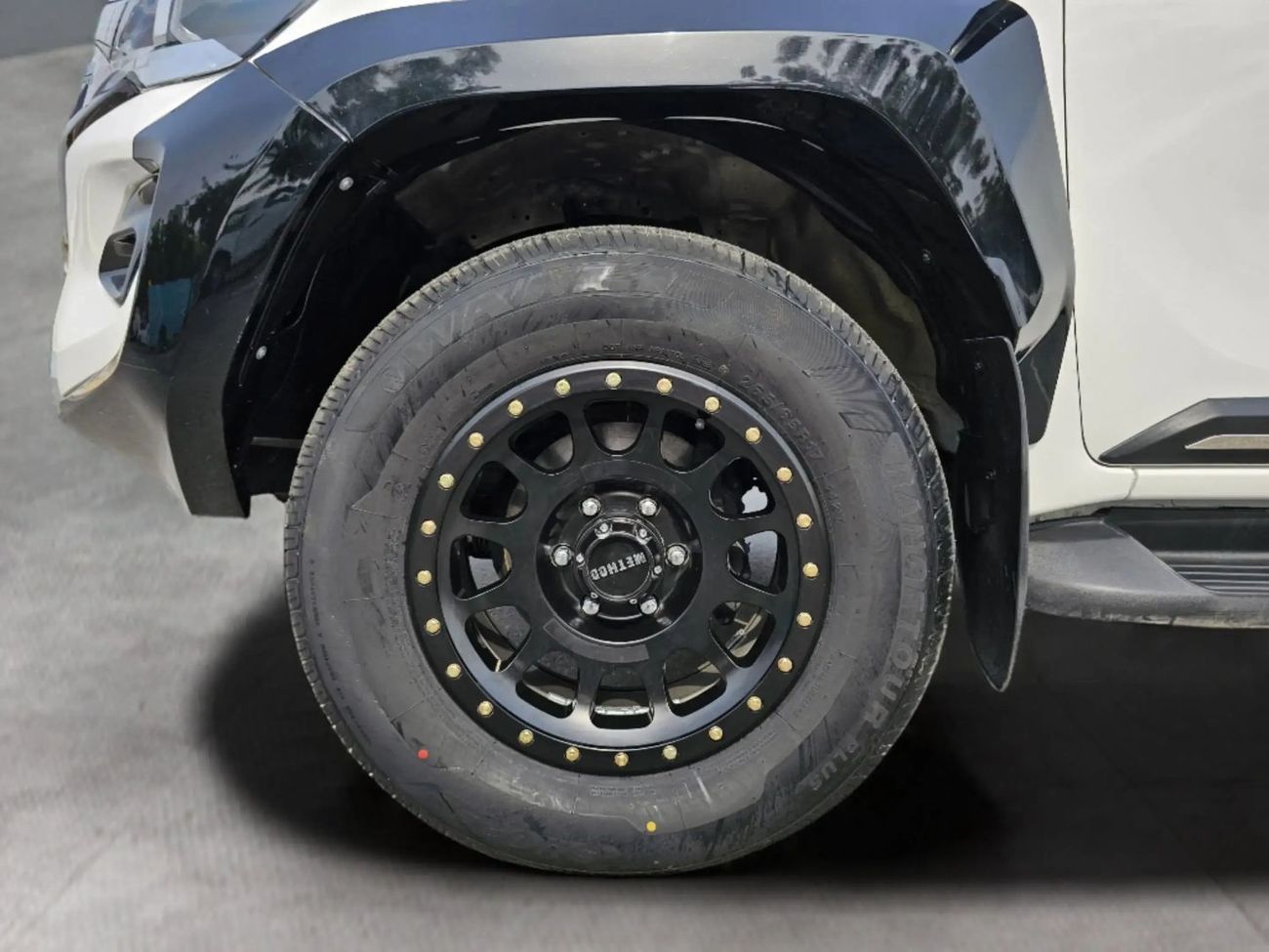 Toyota Hilux 4X4 Diesel 2.8L Right Hand Drive (RHD)