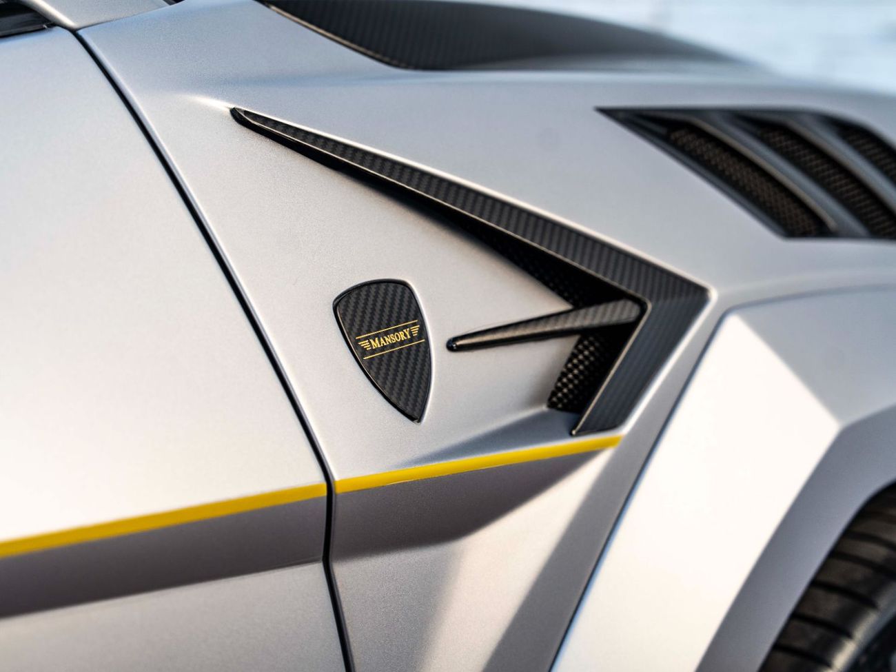 Lamborghini Urus Mansory P745
