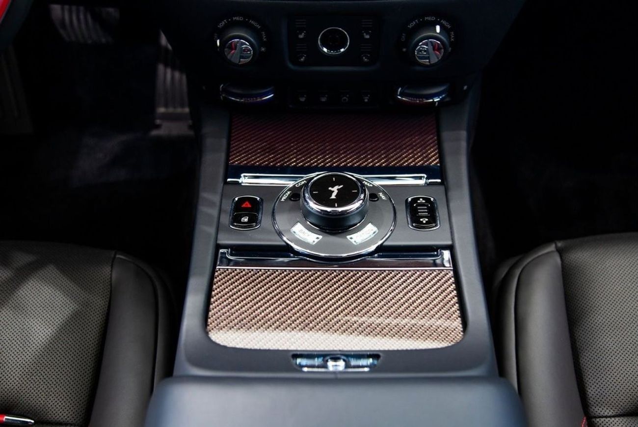 رولز رويس واريث بلاك بادج