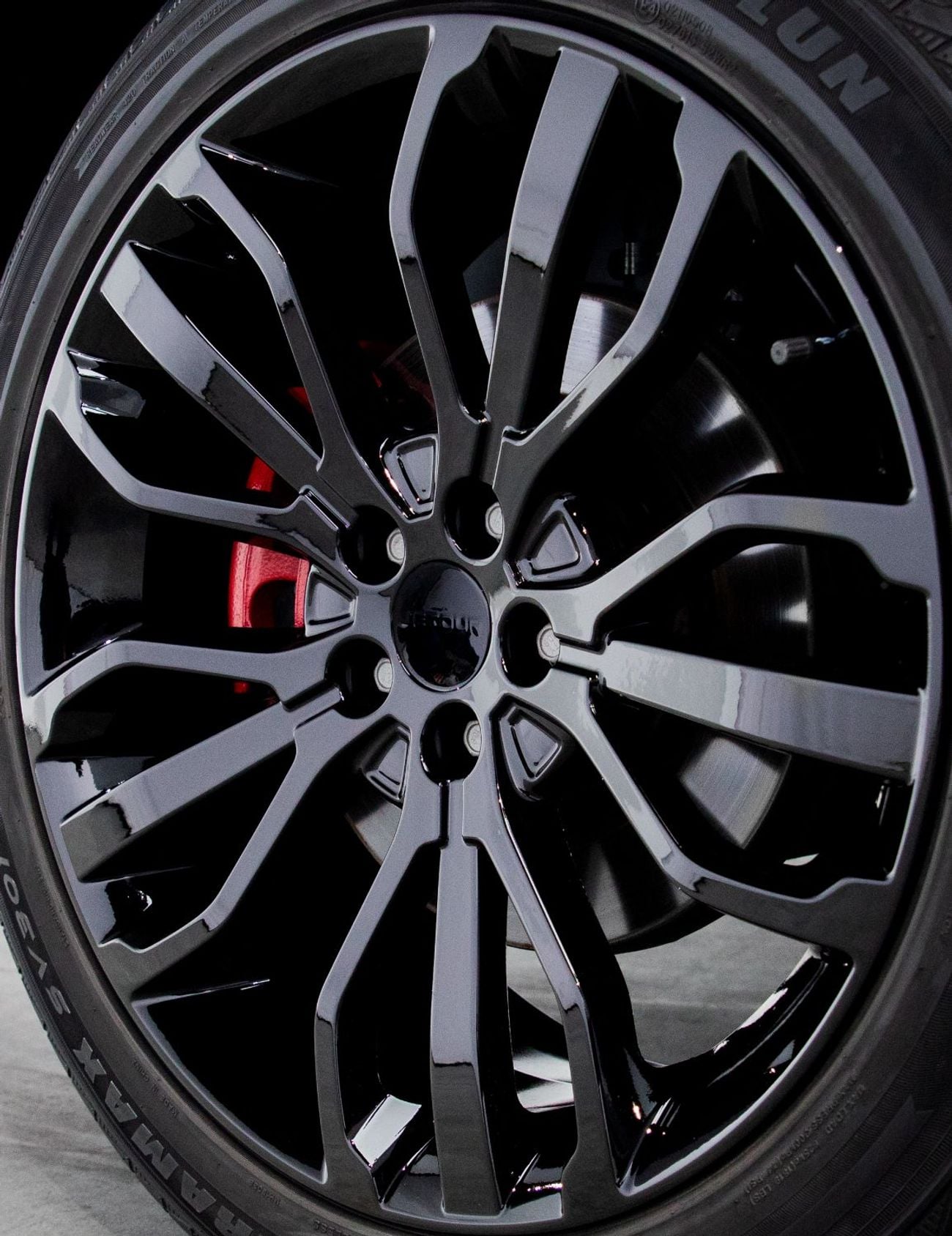 Jetour X70 LUX