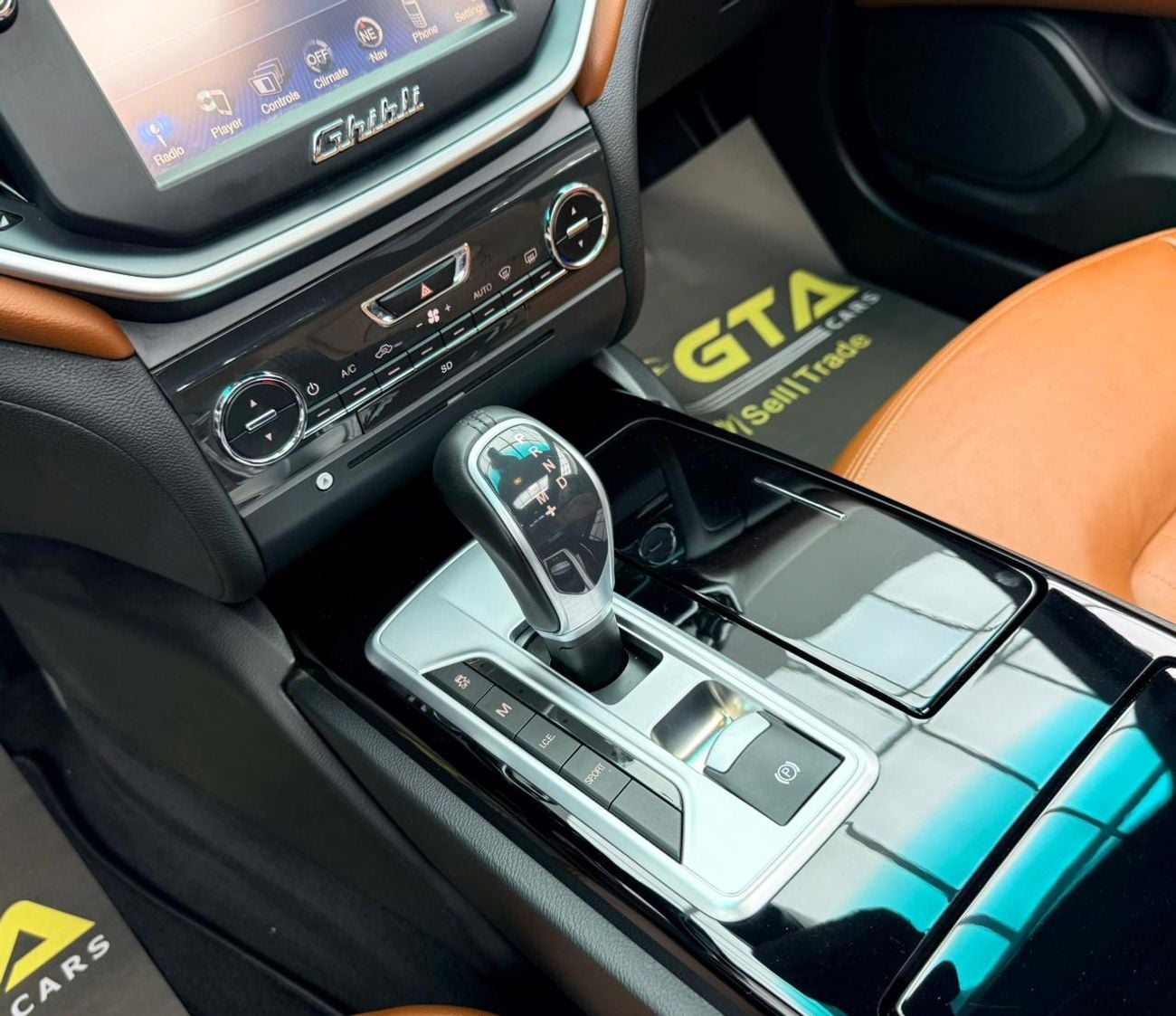 Maserati Ghibli 2016 Maserati Ghibli Q4, Full Maserati Service History, Fully Loaded, Excellent Condition, GCC