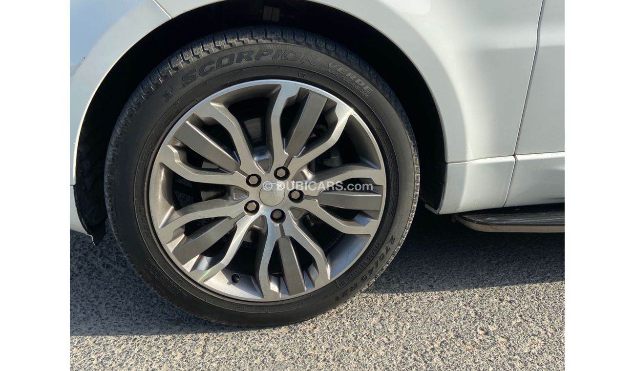 Land Rover Range Rover Evoque Dynamic Plus