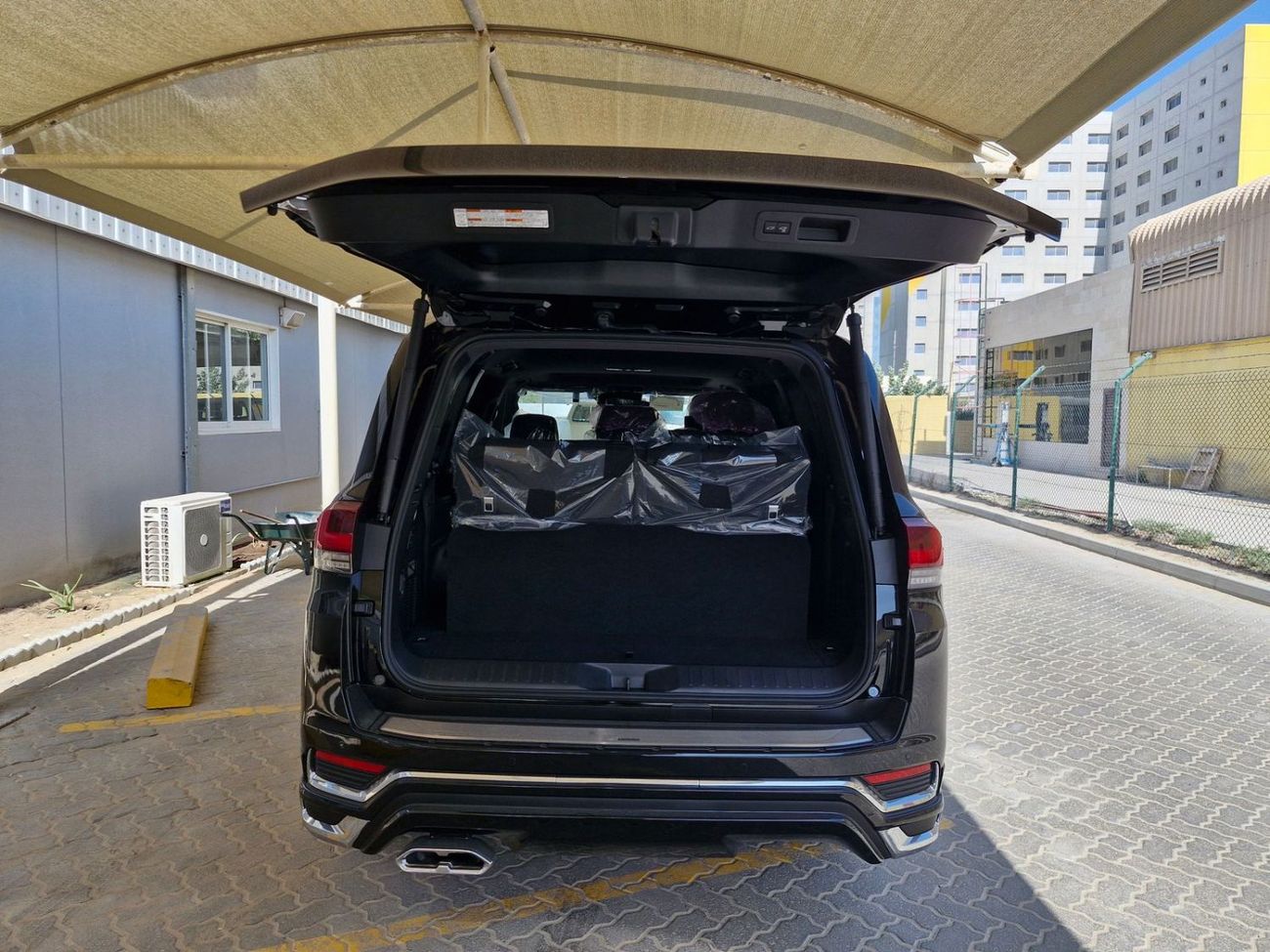 تويوتا لاند كروزر 2026 RHD	LAND CRUISER ZX 300 3.5L PETROL BRAND NEW 0KM