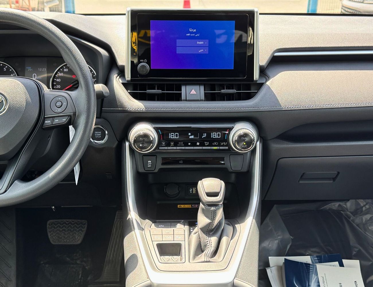 تويوتا راف ٤ EURO 6 / Full Option / 2.5L With Sunroof / 4WD CODE # RAVPH