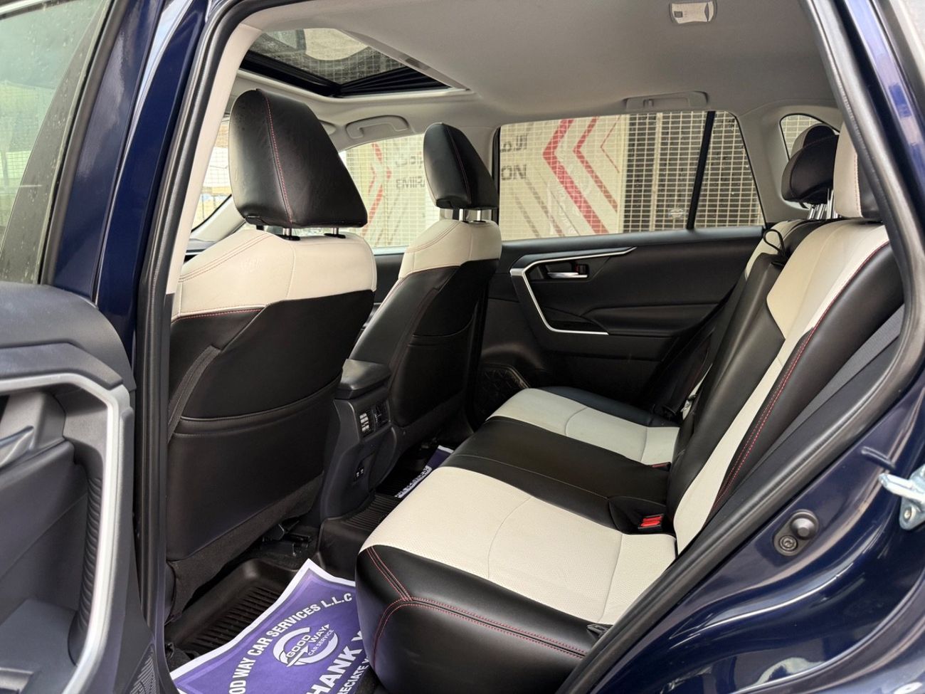 تويوتا راف ٤ 2021 XLE MOONROOF AWD FULL OPTION US SPEC