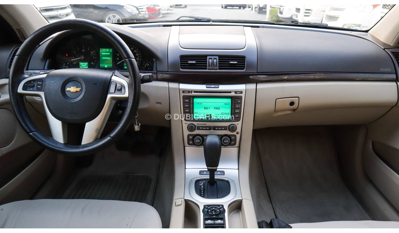 Chevrolet Lumina Gulf model 2009, red color, inside beige