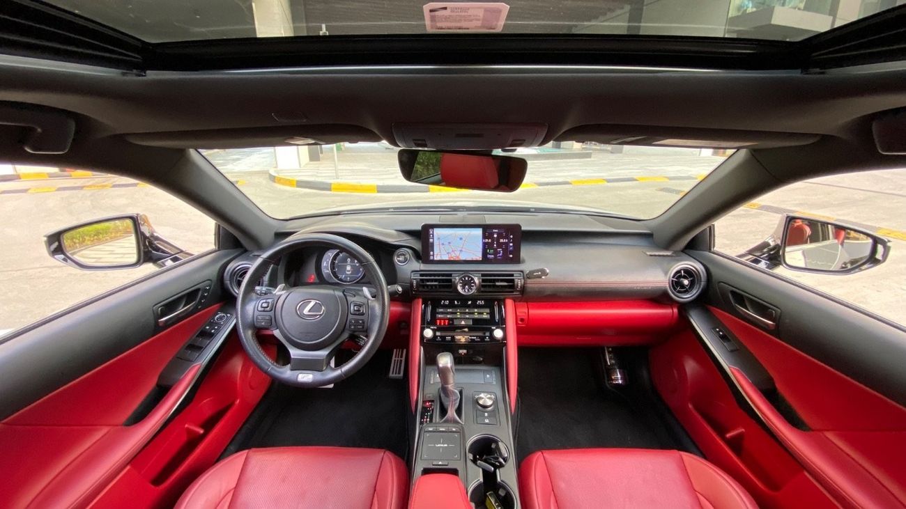 Lexus IS350 F Sport / GCC /m