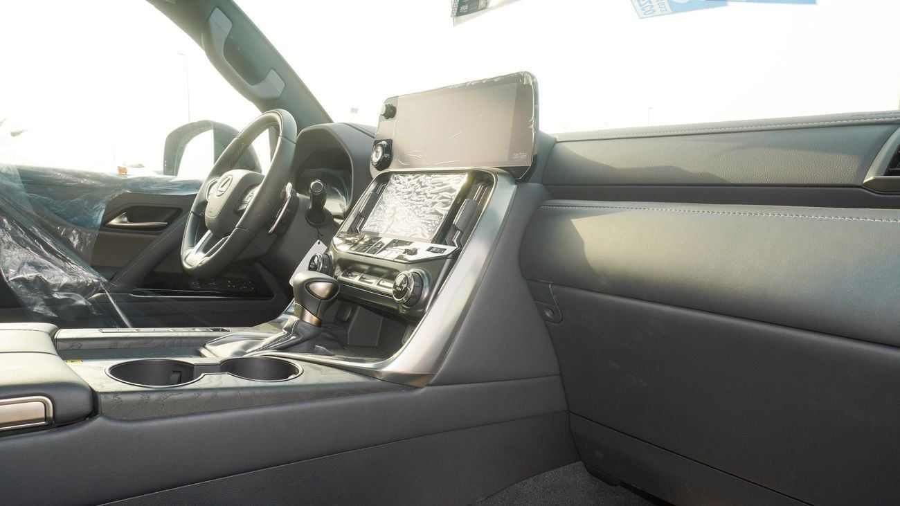 Lexus LX600 OVERTRAIL 3 5L V6