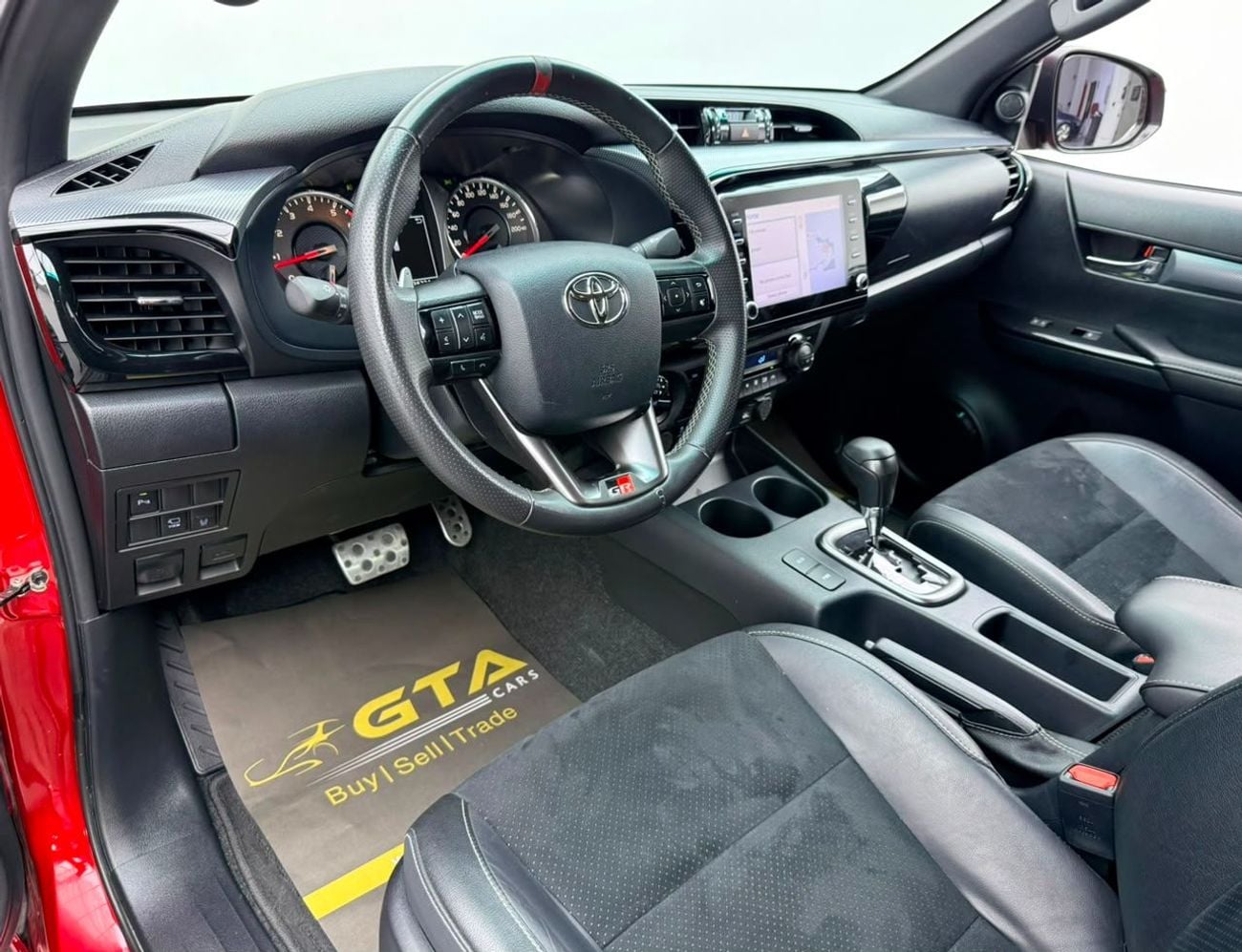 Toyota Hilux GR SPORT