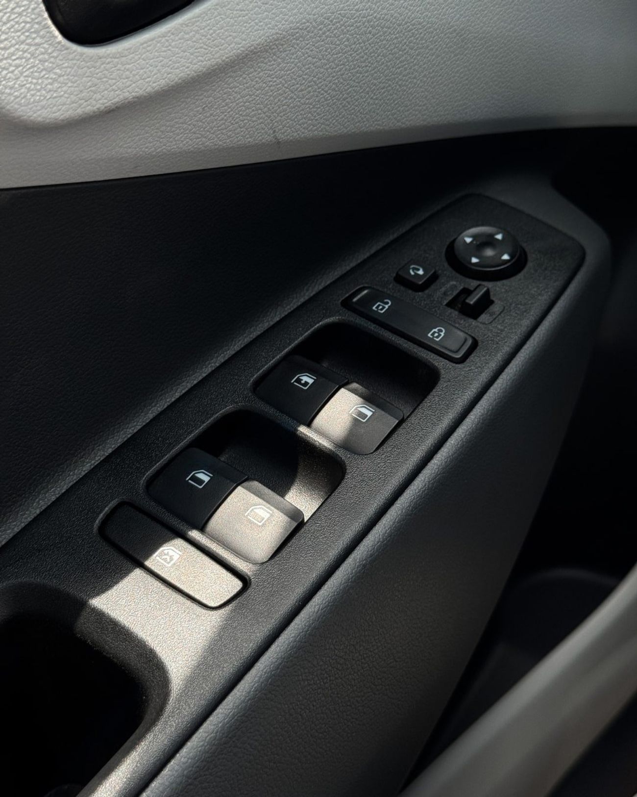 هيونداي جراند i10 GRAND I10 (HATCHBACK ) 1.2L BLACK COLOR - 2026 MODEL