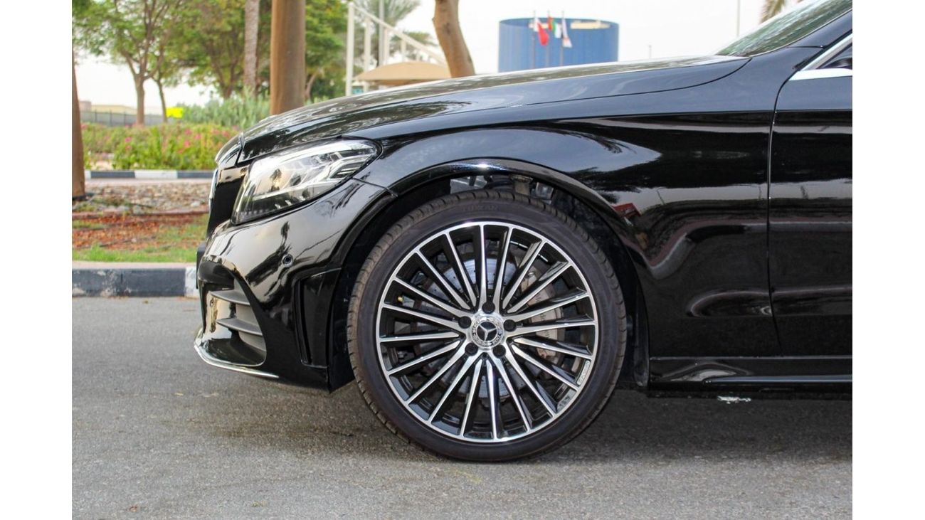 Mercedes-Benz C 300 AMG Pack MERCEDES-BENZ C300 4MATIC