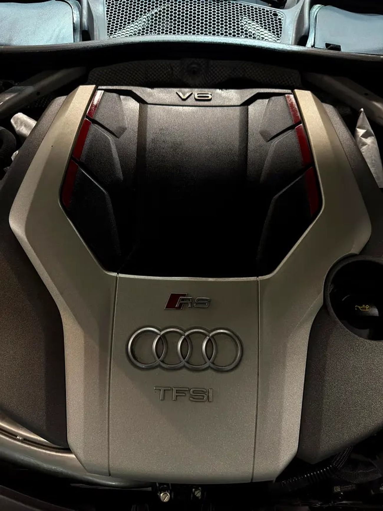 Audi RS5 Zero dent zero accident,clean title,with 1 year monarch extended warranty