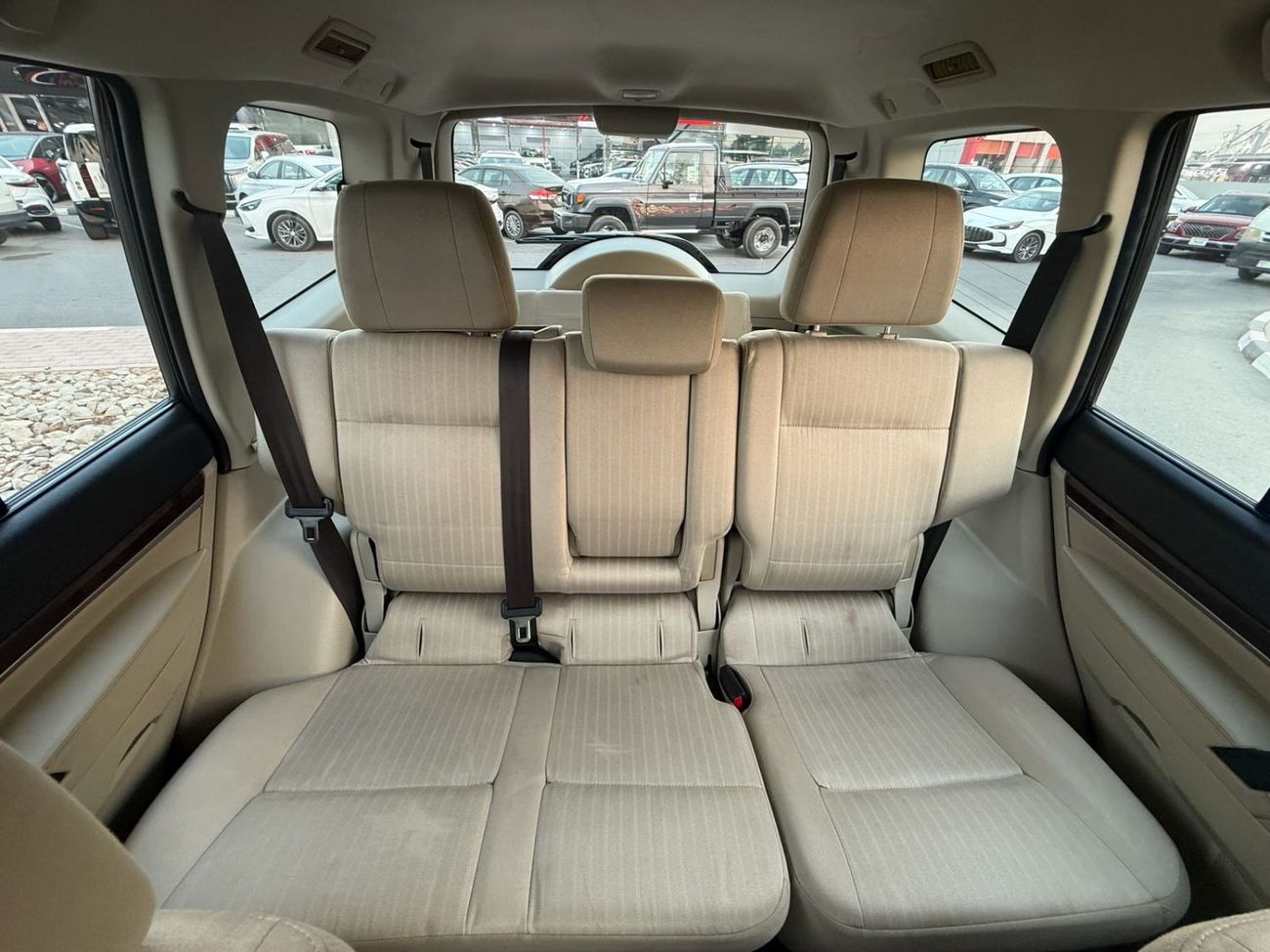 ميتسوبيشي باجيرو GLS Mid 3.0L (175 HP)