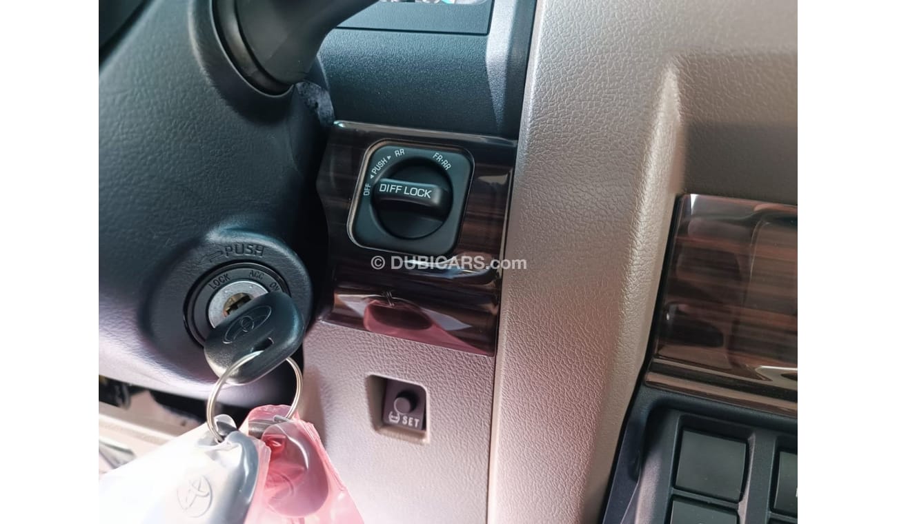 Toyota Land Cruiser 70 LC76 Diesel 2.8L A/T 2024