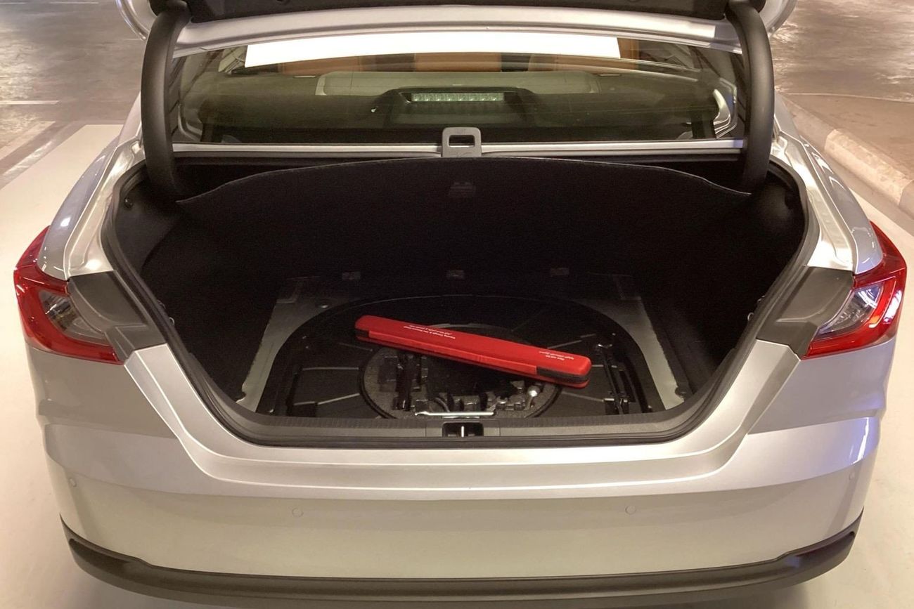 Toyota Camry Limited | Carnival Sale • UP TO AED 20,000 OFF | Guaranteed Warranty | 0 Down Payment