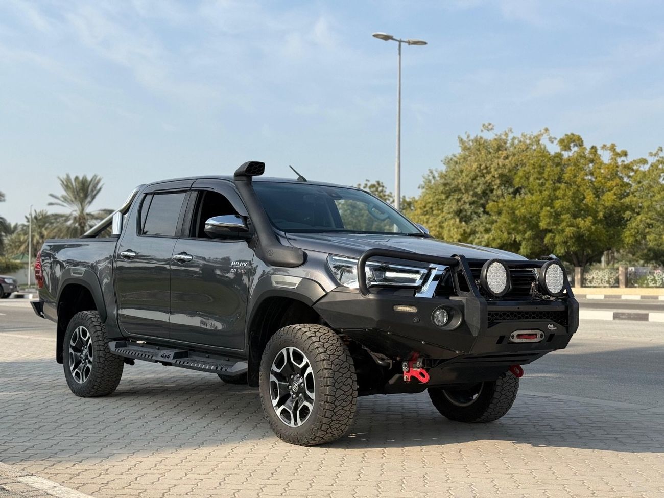 تويوتا هيلوكس SR5 export from Australia