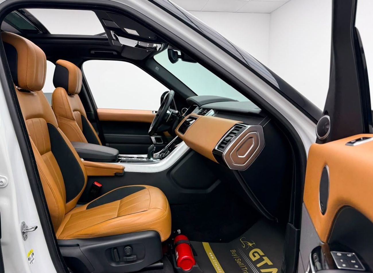 Land Rover Range Rover Sport HSE 2020 Range Rover Sport HSE, Warranty, Full Agency Service History, GCC