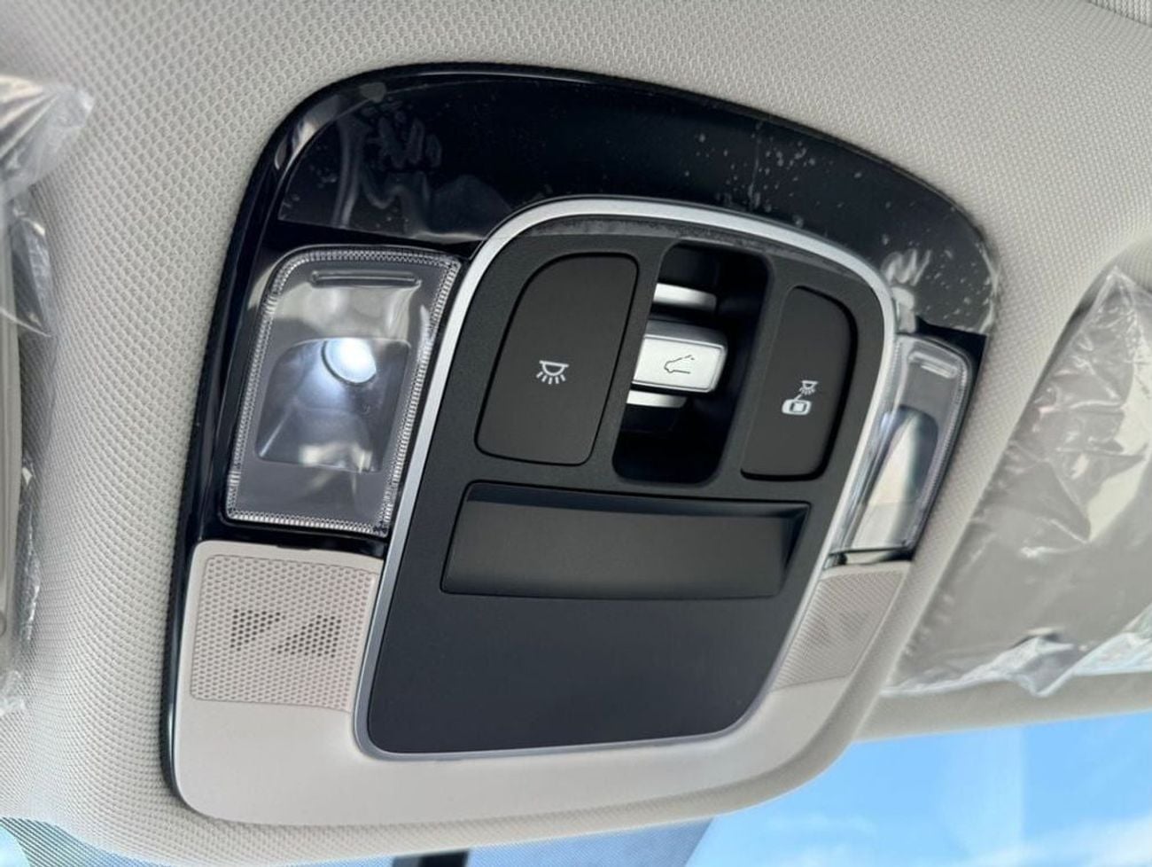 Hyundai Tucson PREMIUM HYUNDAI TUCSON 1.6T - 2025 MODEL - SILVER COLOR