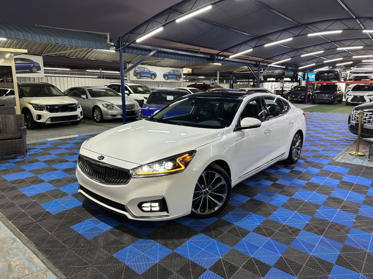 Kia Cadenza 3.3L V-6 DI, DOHC, VVT, 290 л.с.