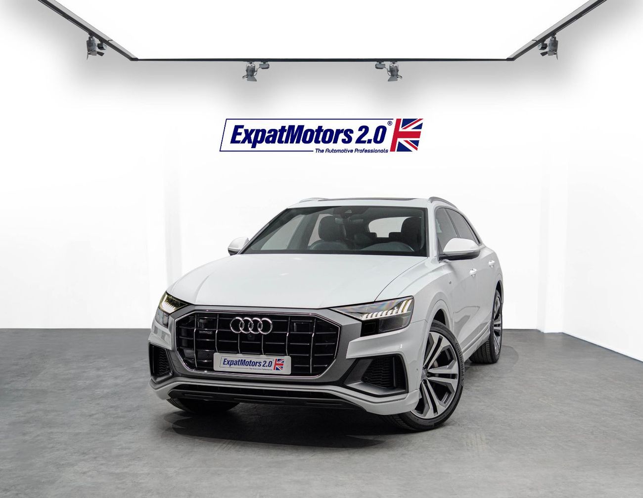 Audi Q8 55 TFSI quattro S-Line 3.0L (340 HP)