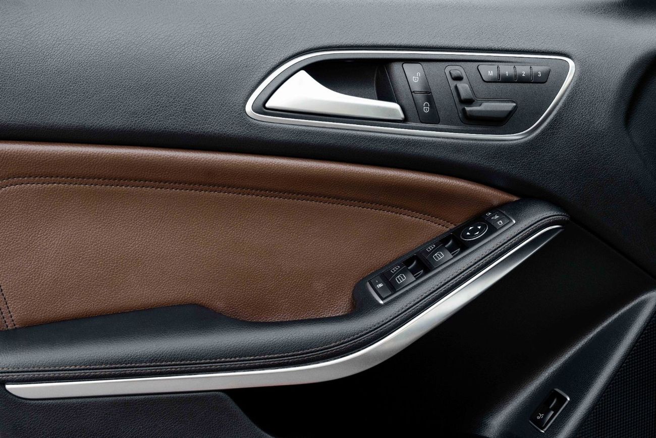 Mercedes-Benz GLA 250 AMG-Kit 4Matic | 2,056 P.M  | 0% Downpayment | Excellent Condition!