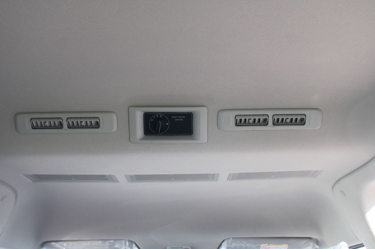 Nissan Urvan NISSAN URVAN 2.5L DIESEL 15-SEATER HIGH ROOF NARROW BODY CX MANUAL